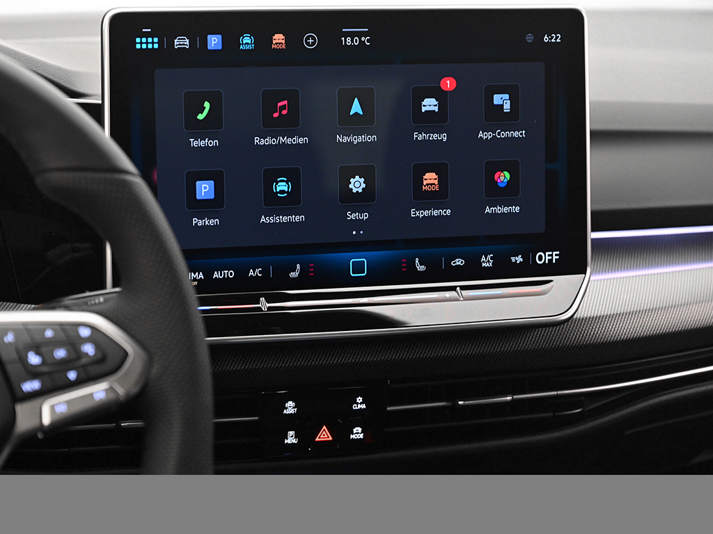 Volkswagen Golf 1.5 eTSI R-LINE DSG