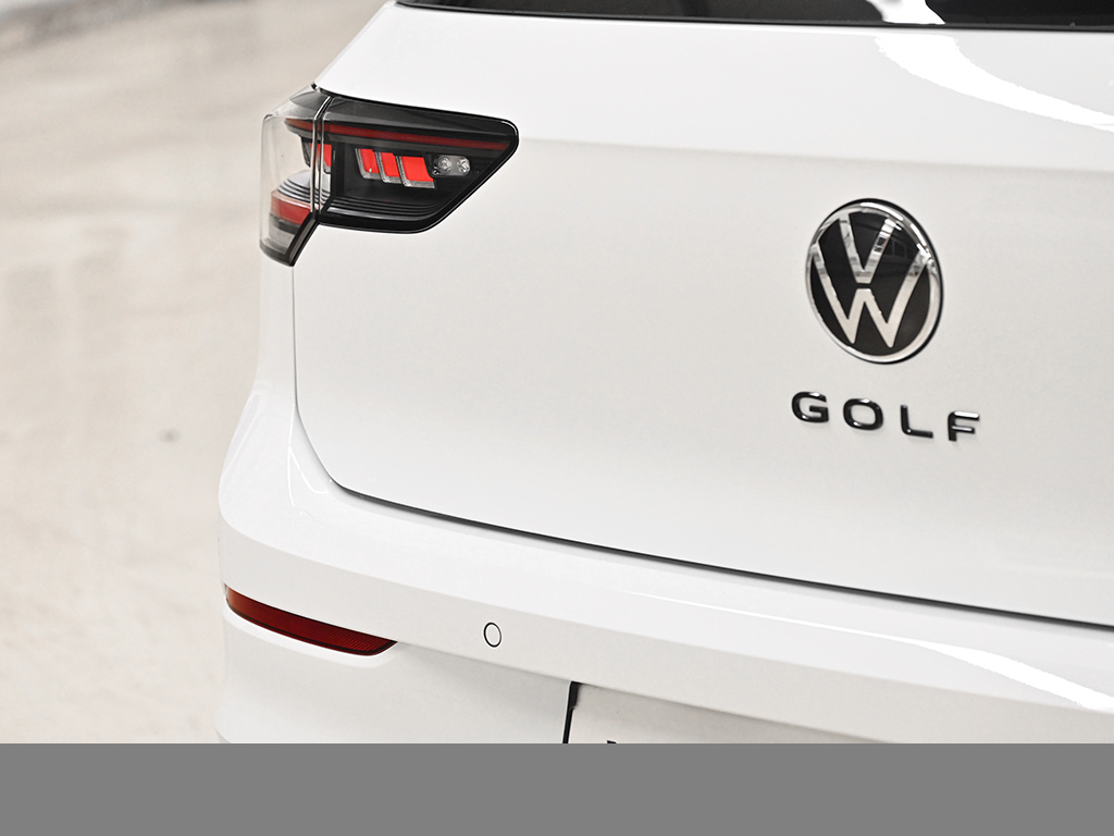 Volkswagen Golf 1.5 eTSI R-LINE DSG