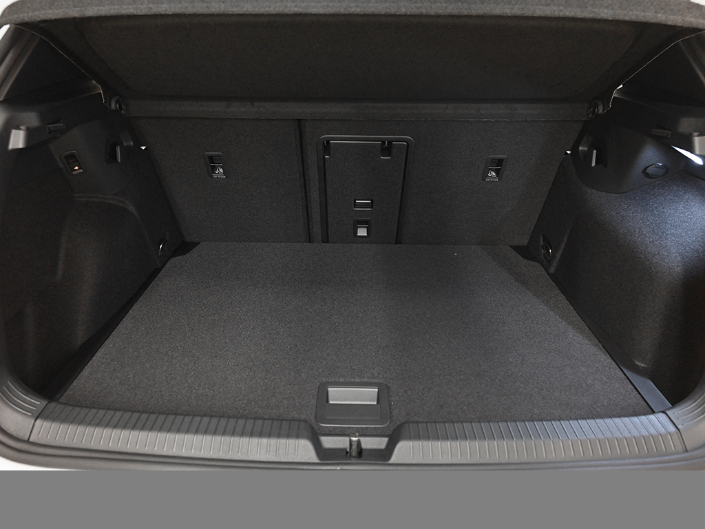 Volkswagen Golf 1.5 eTSI R-LINE DSG