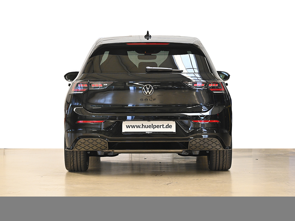 Volkswagen Golf 1.5 R-LINE DSG