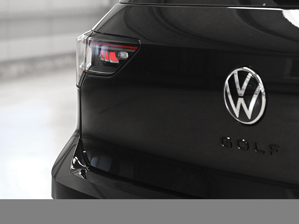 Volkswagen Golf 1.5 R-LINE DSG
