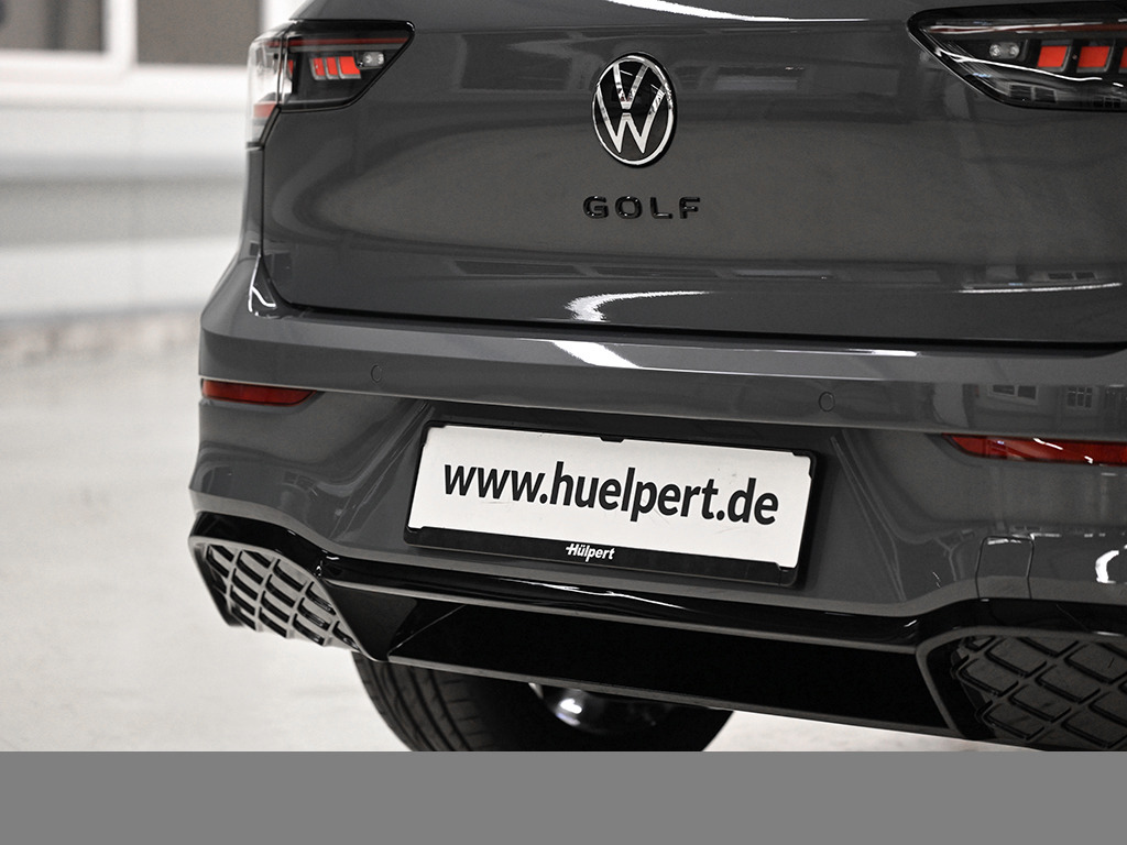 Volkswagen Golf 1.5 eTSI R-LINE DSG