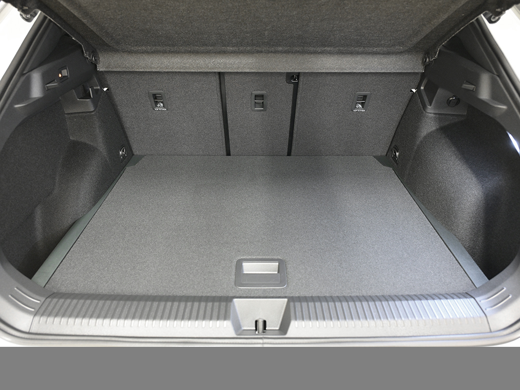 Volkswagen T-Roc 1.5 R-LINE DSG PANO HARMANKARDON AHK