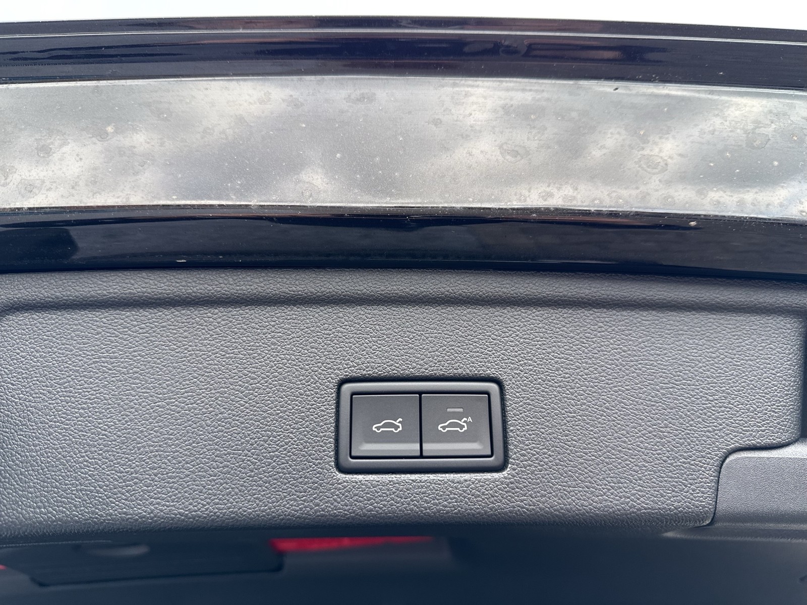 Volkswagen Touareg HYBRID R PANO DYNAUDIO CAM ACC LM21 NAVI