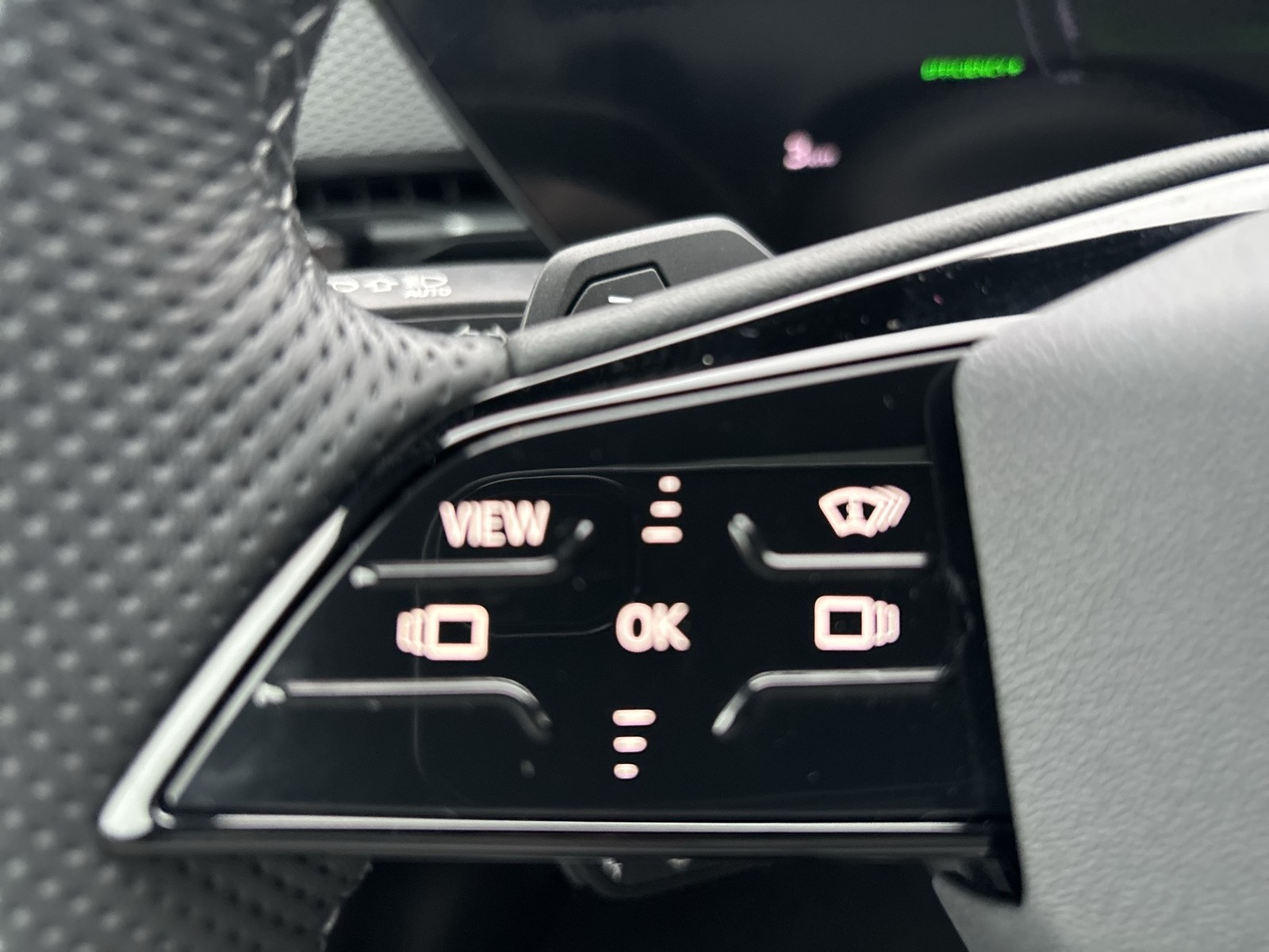 Audi A6 e-tron Avant S LINE PANO B&O AHK 360°CAM LM21