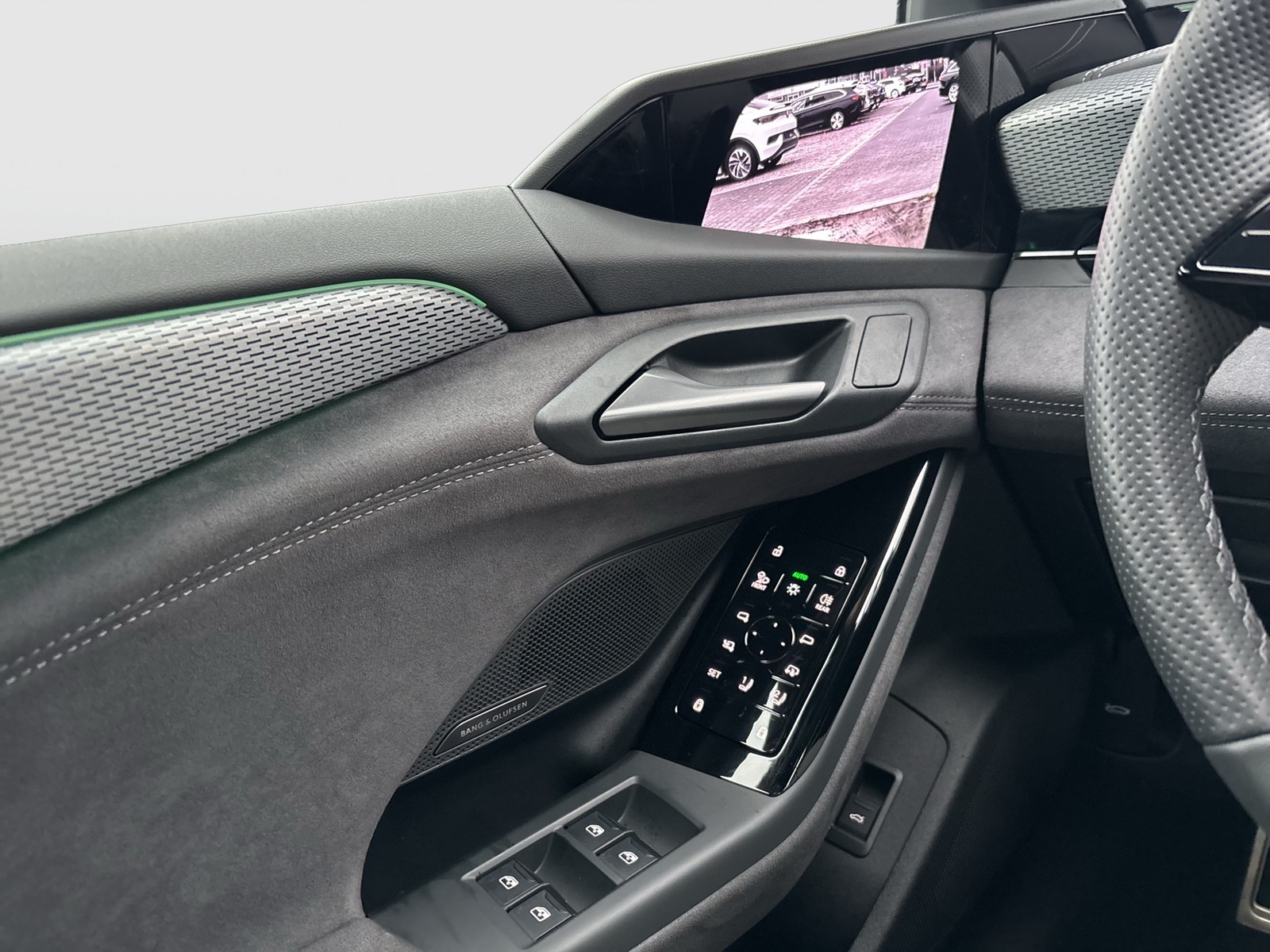 Audi A6 e-tron Avant S LINE PANO B&O AHK 360°CAM LM21