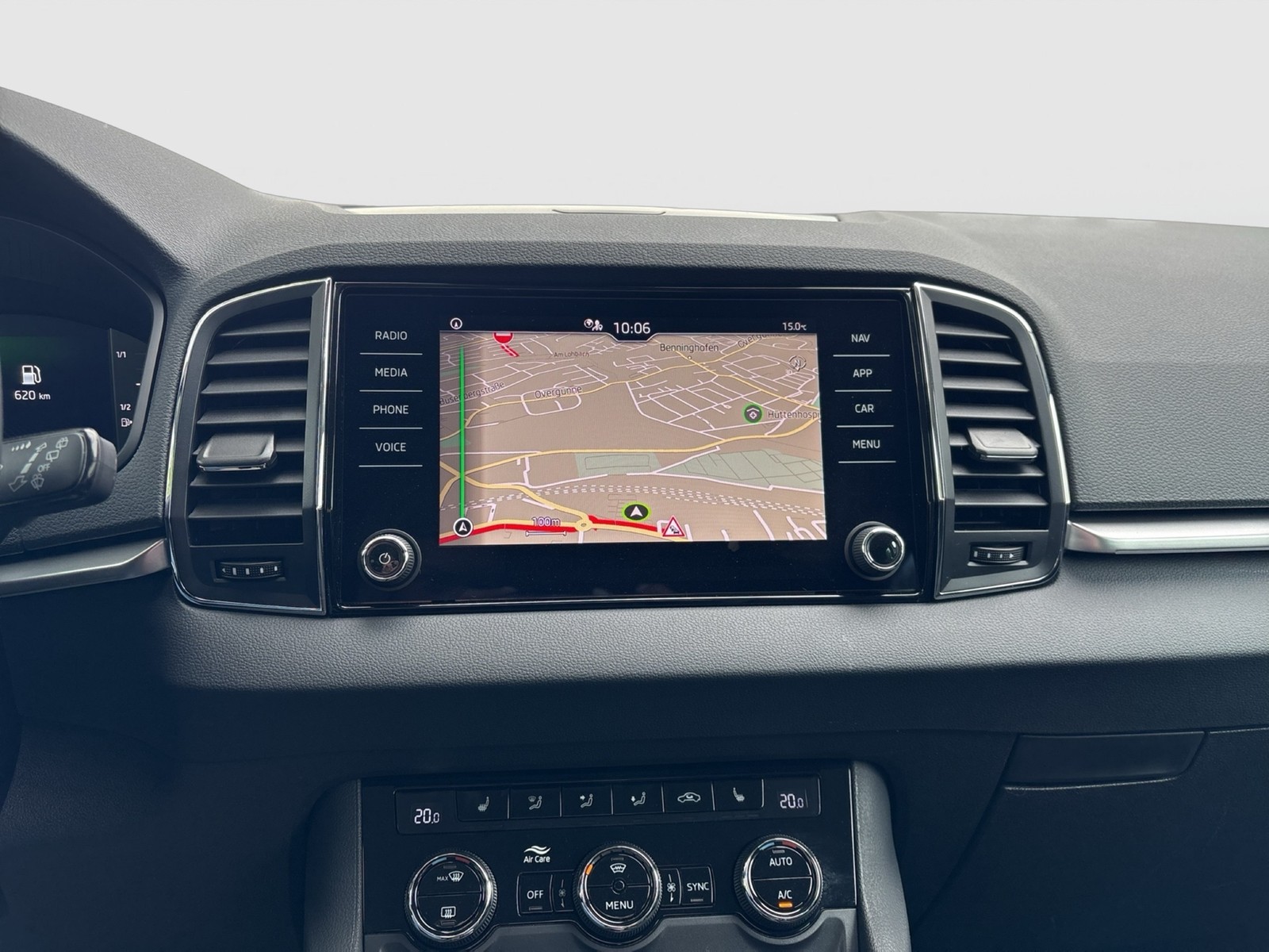 Skoda Karoq 2.0 TOUR 4X4 AHK ACC NAVI CARPLAY