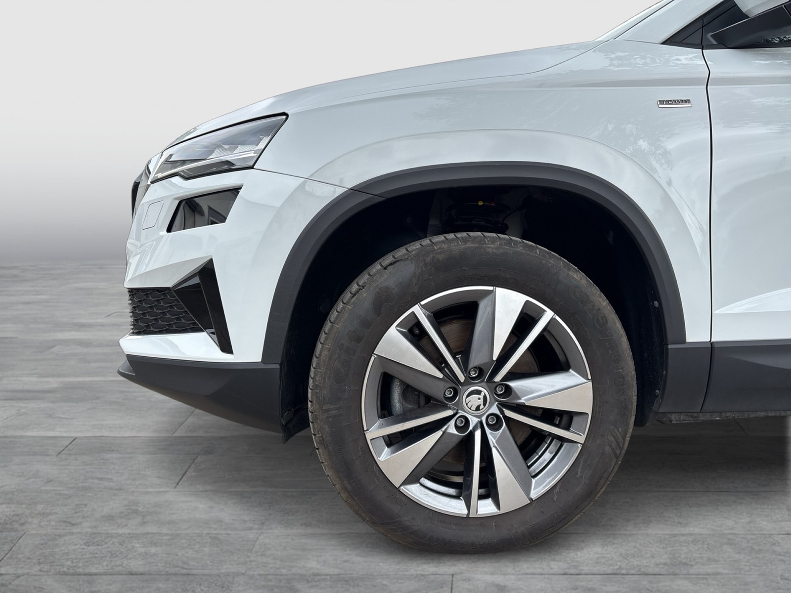 Skoda Karoq 2.0 TOUR 4X4 AHK ACC NAVI CARPLAY