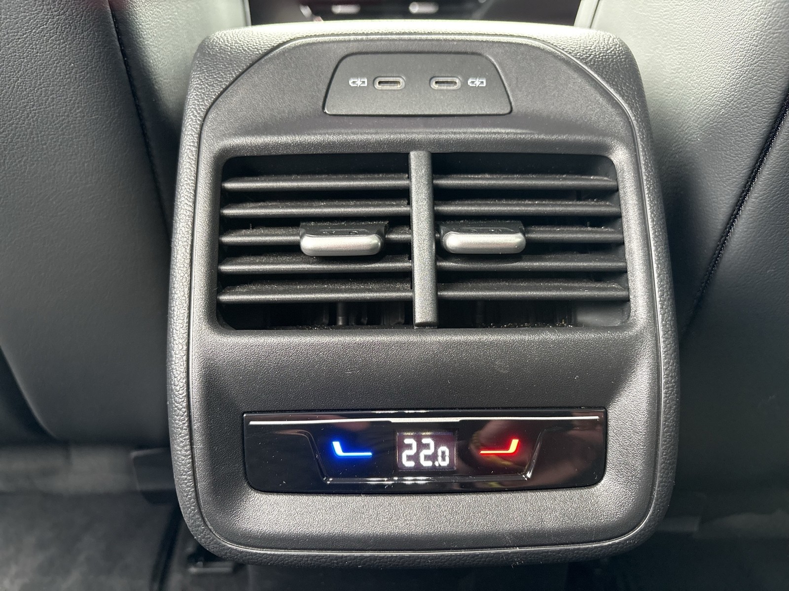 Volkswagen Passat Variant 2.0 BUSINESS AHK 360°CAM ACC NAVI