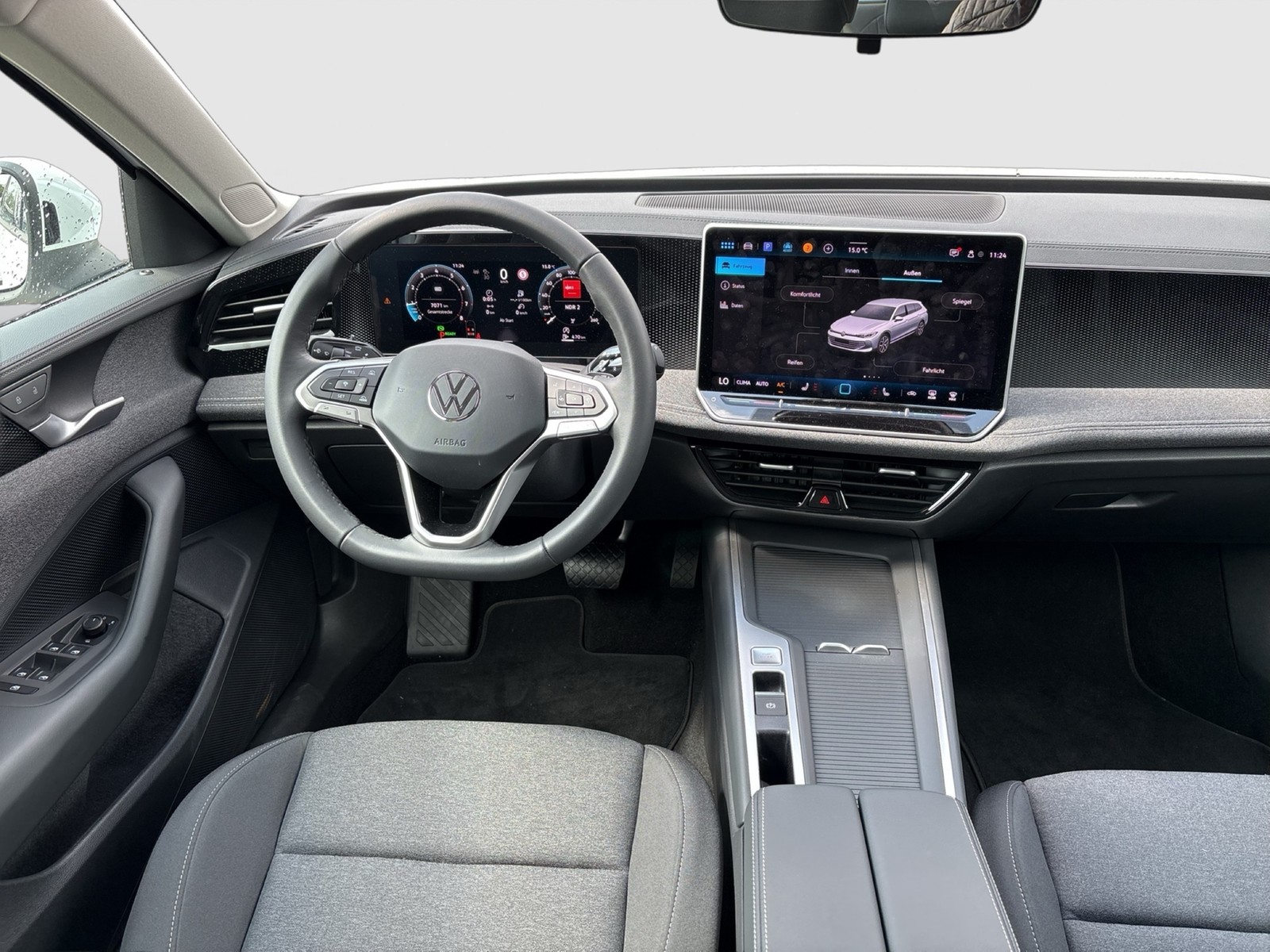 Volkswagen Passat Variant 1.5 eTSI CAM ACC NAVI ALU CARPLAY