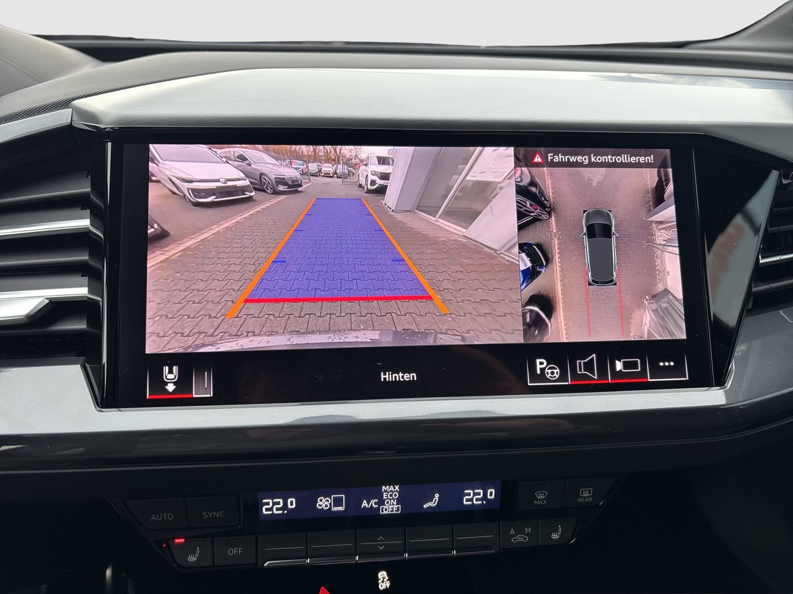 Audi Q4 e-tron 35 S LINE BLACKPAK 360°CAM LM21 MATRIX