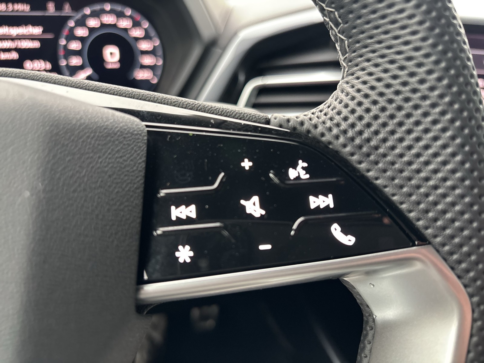 Audi Q4 e-tron 35 S LINE BLACKPAK 360°CAM LM21 MATRIX