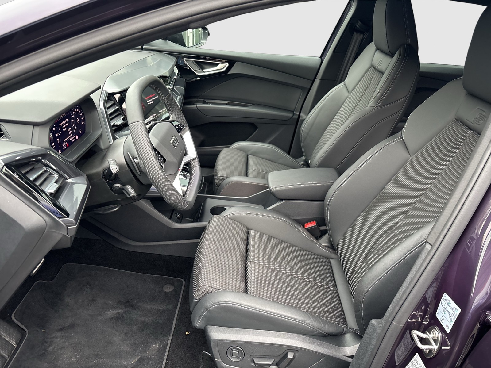 Audi Q4 e-tron 35 S LINE BLACKPAK 360°CAM LM21 MATRIX