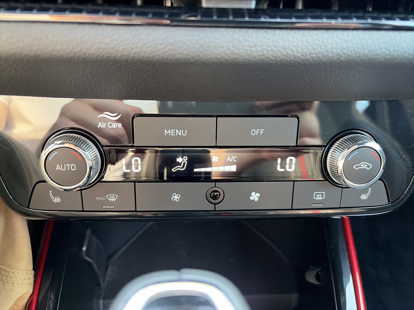 Skoda Fabia 1.5 MONTE CARLO KAMERA ALU18" NAVI LED