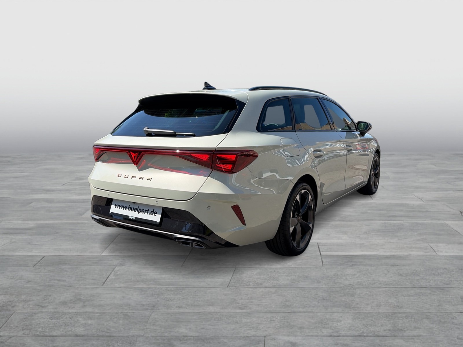 Cupra Leon ST 1.5 eTSI PANO SENNHEISER AHK CAM LM18