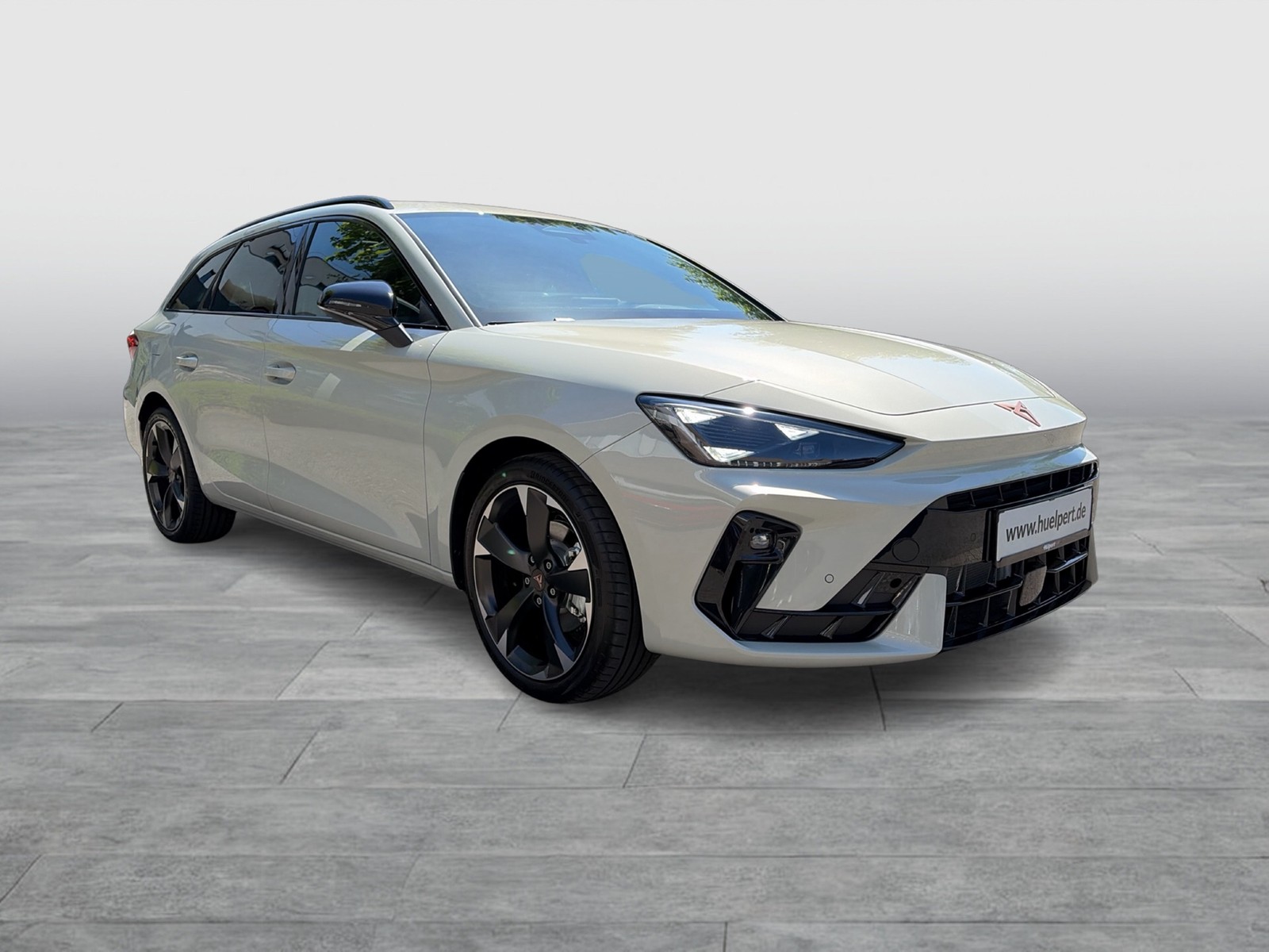 Cupra Leon ST 1.5 eTSI PANO SENNHEISER AHK CAM LM18