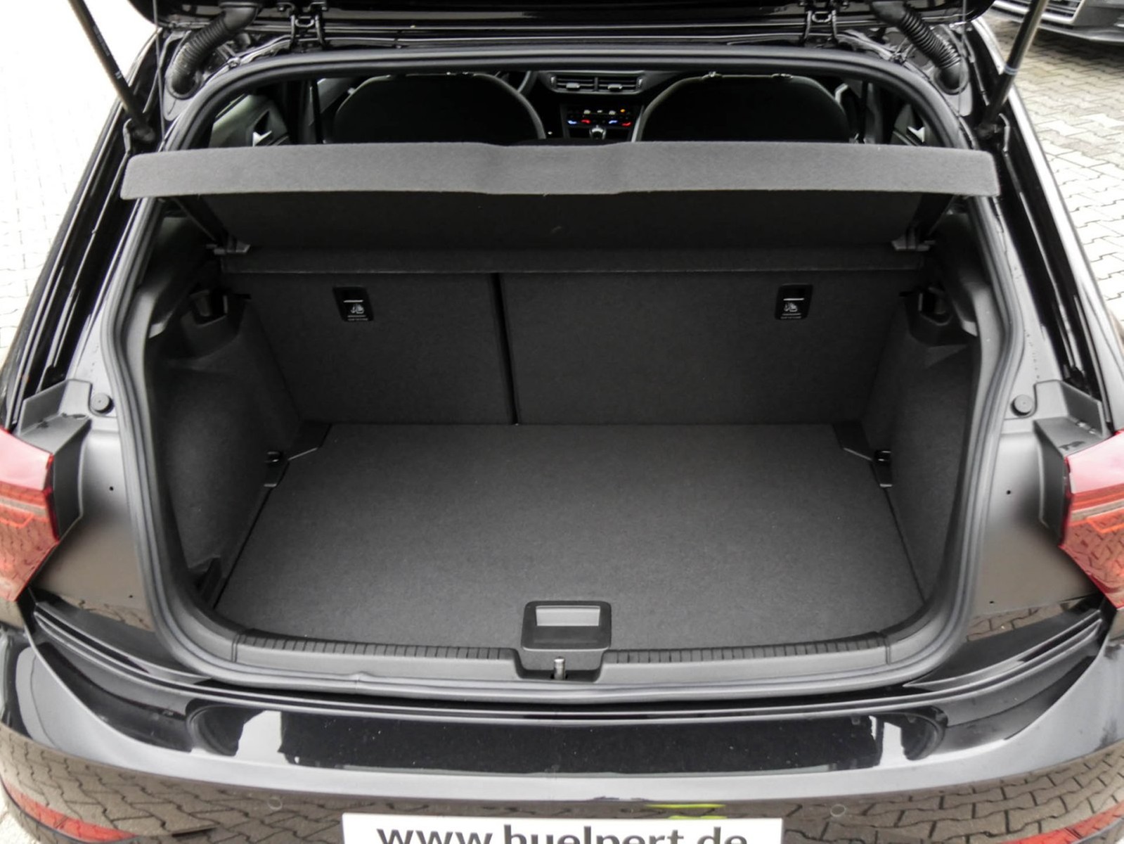 Volkswagen Polo 1.0 R-LINE DSG NAVI KEYLESS MATRIXLED CAM