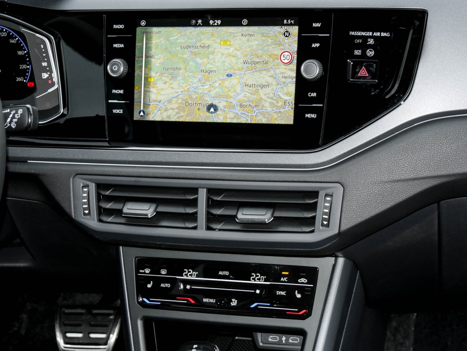 Volkswagen Polo 1.0 R-LINE DSG NAVI KEYLESS MATRIXLED CAM