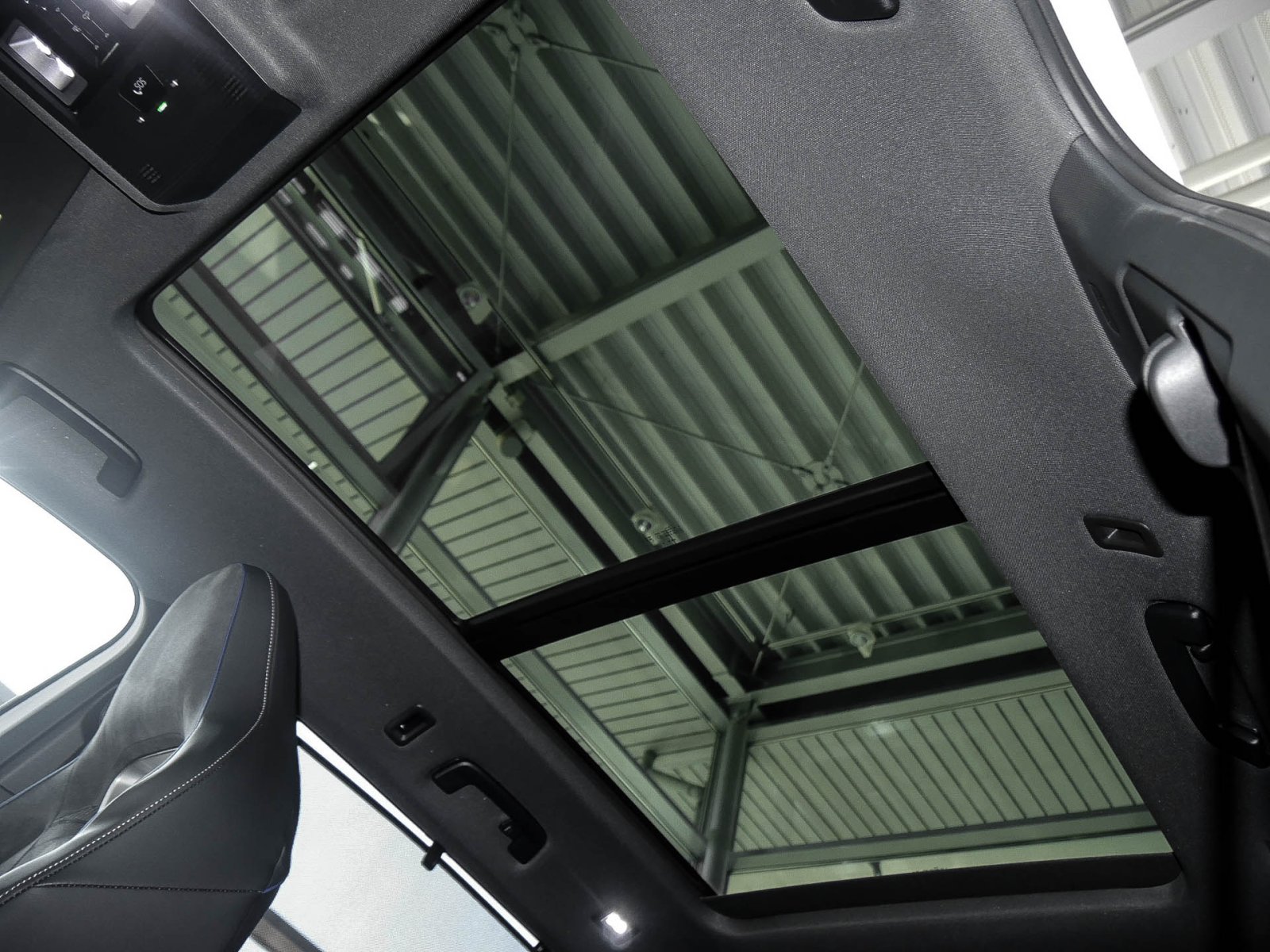 Volkswagen Tayron 2.0 R-LINE DSG 4X4 HARMANKARDON STANDHZG