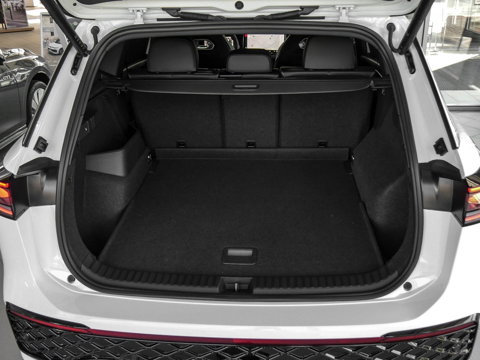 Volkswagen Tayron 2.0 R-LINE DSG 4X4 HARMANKARDON STANDHZG