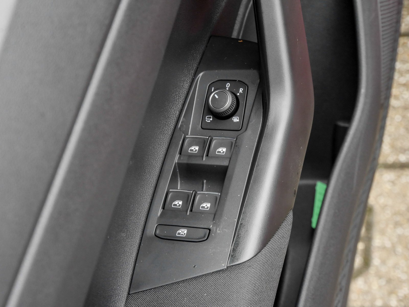 Volkswagen Polo 1.0 R-LINE DSG MATRIXLED NAVI CAM SITZHZG