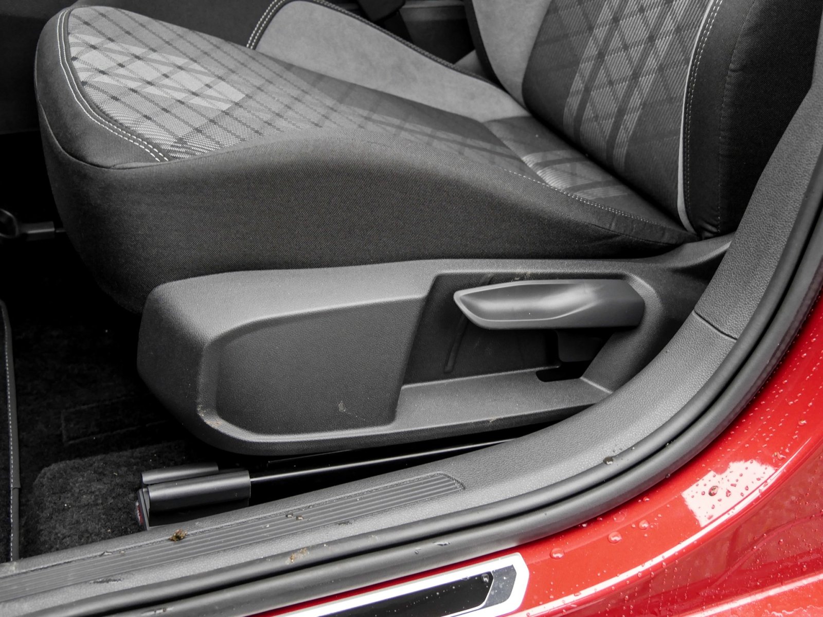 Volkswagen Polo 1.0 R-LINE DSG MATRIXLED NAVI CAM SITZHZG