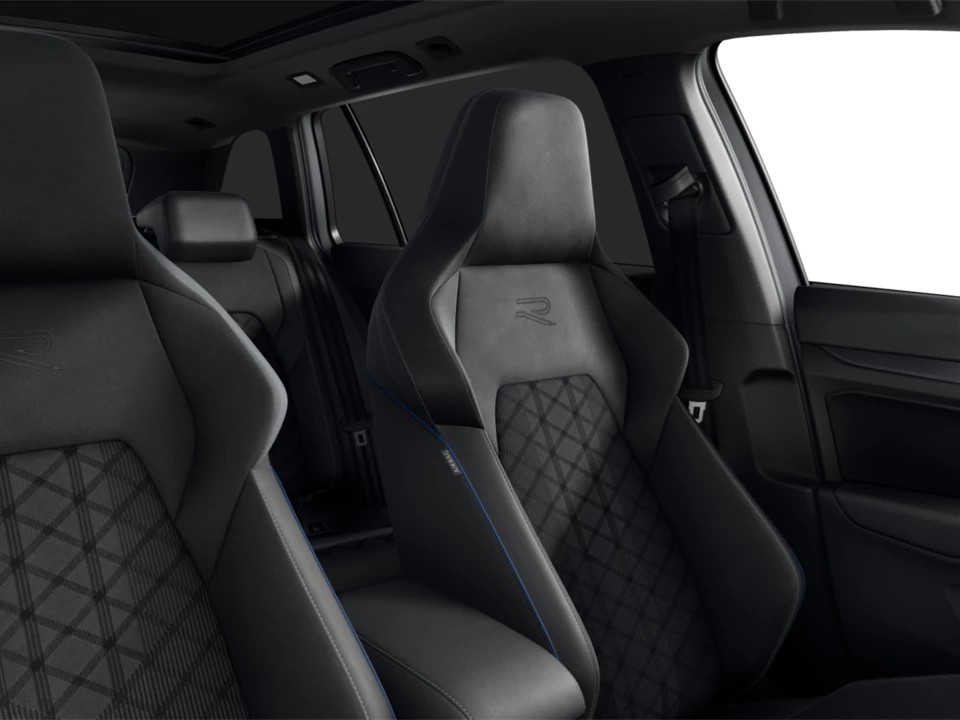 Volkswagen Golf Variant 1.5 R-LINE DSG BLACKSTYLE PANO AHK