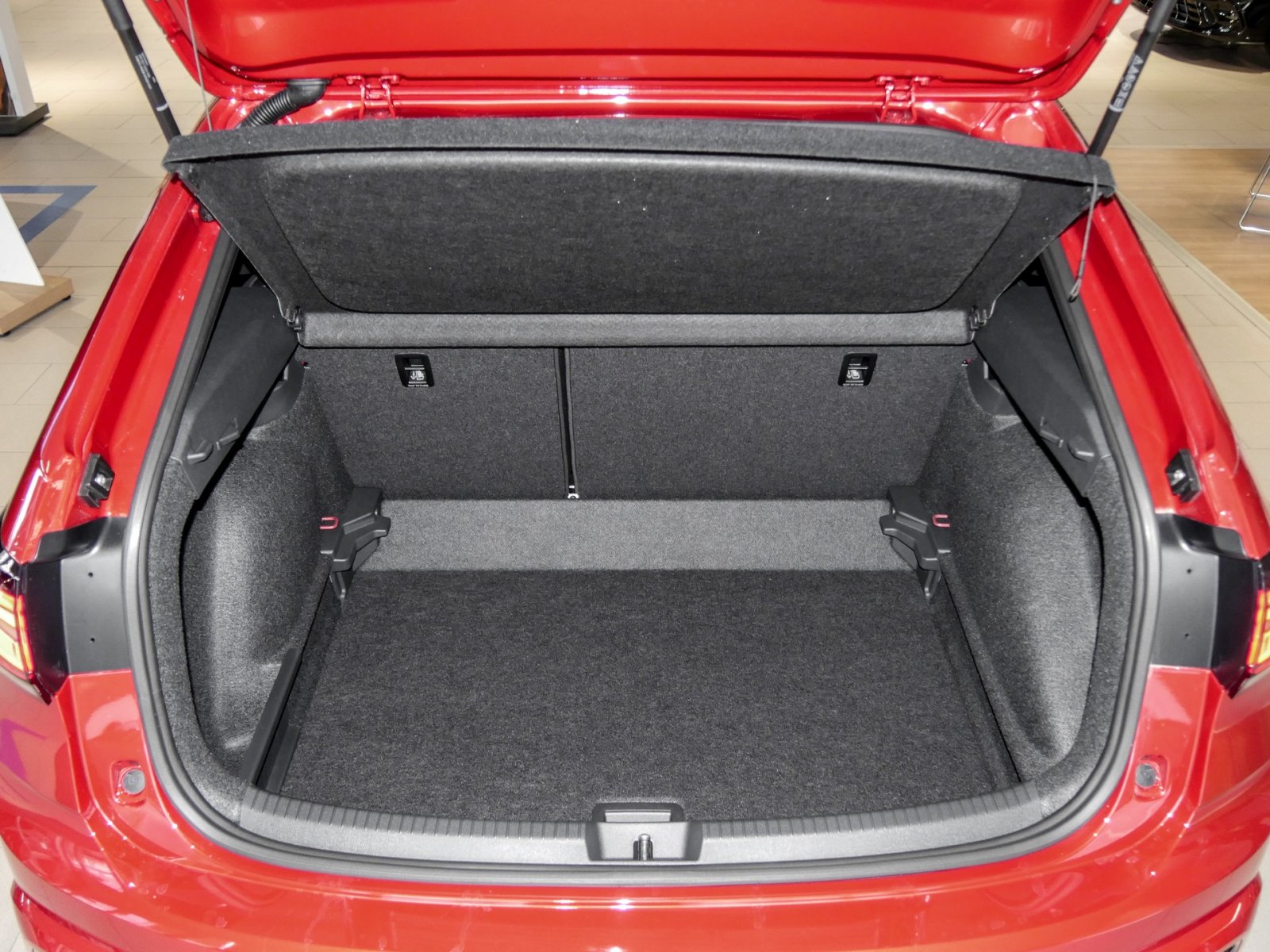 Volkswagen Taigo 1.5 R-LINE DSG NAVI AHK CAM MATRIXLED LM17