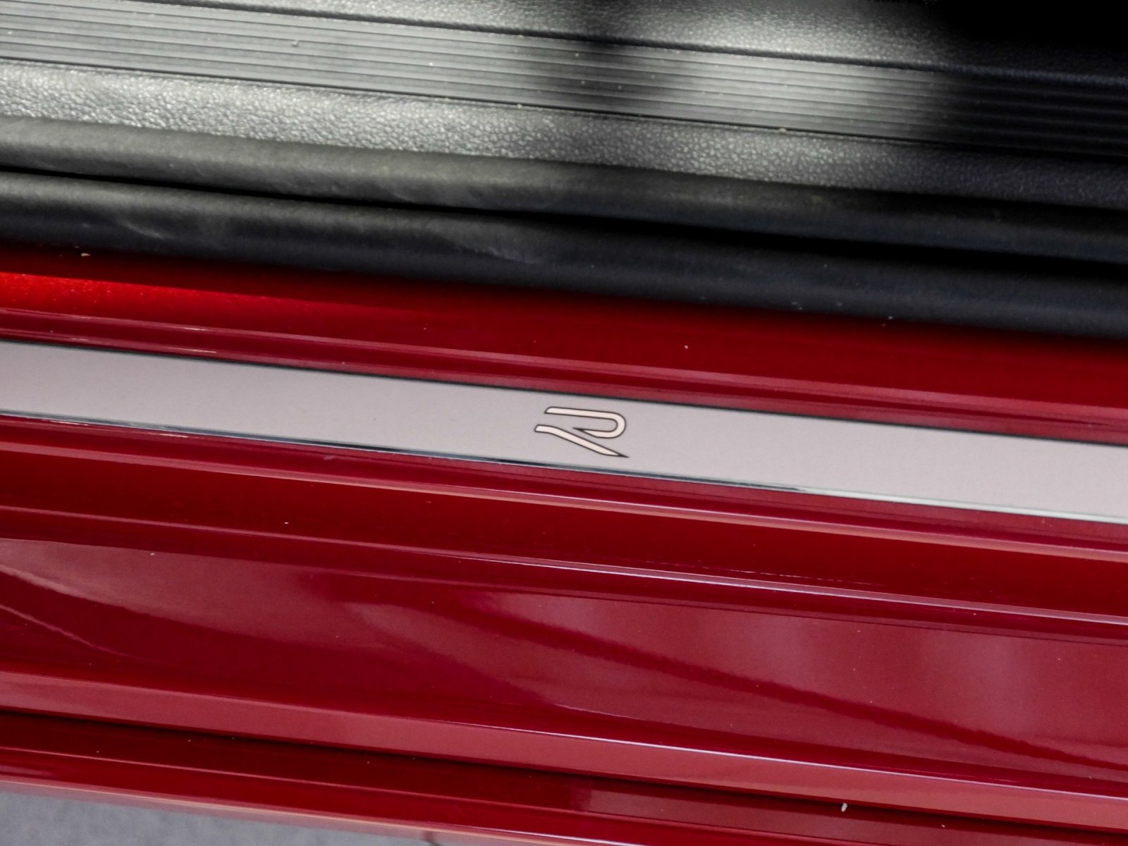 Volkswagen Taigo 1.5 R-LINE DSG NAVI AHK CAM MATRIXLED LM17