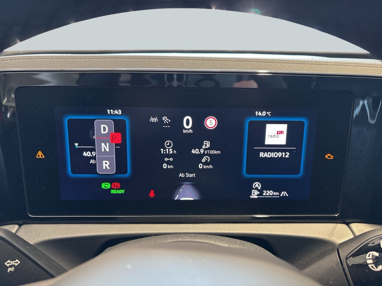 Volkswagen Tiguan 1.5 R-LINE DSG BLACKSTYLE MATRIXLED AHK