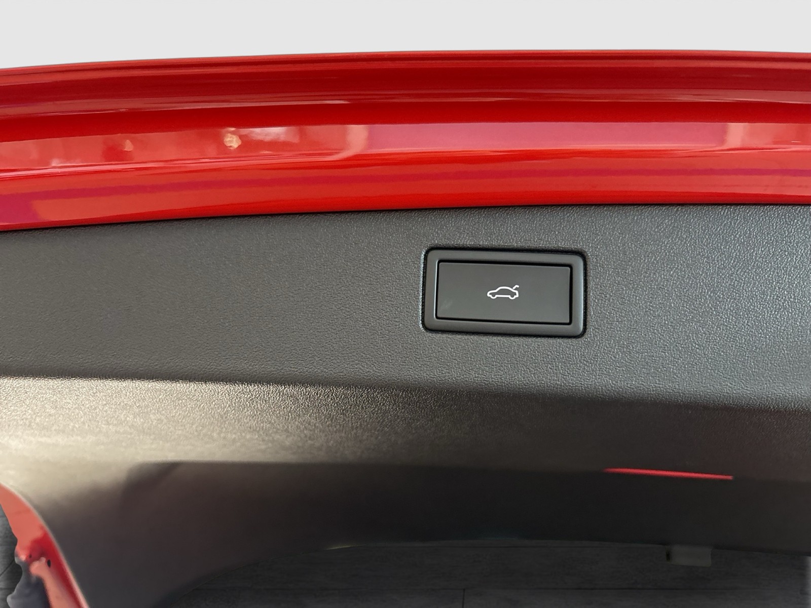 Volkswagen Tiguan 1.5 R-LINE DSG BLACKSTYLE MATRIXLED AHK