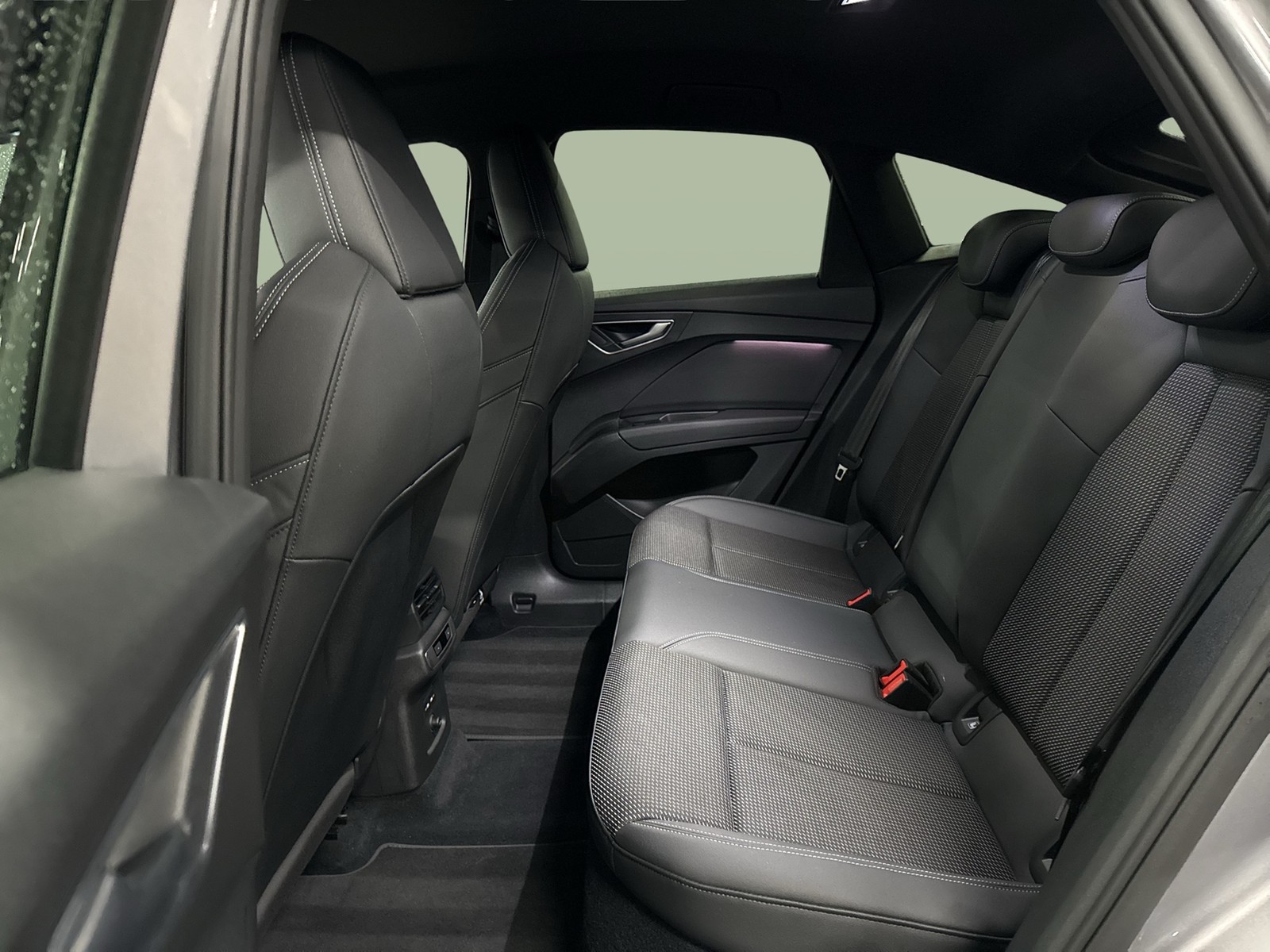 Audi Q4 e-tron Sportback 40 S LINE BLACKPAK CAM LM19