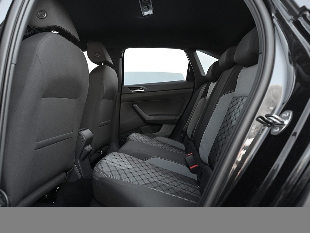 Volkswagen Taigo 1.0 R-LINE BLACK STYLE CAM ACC LM18 NAVI