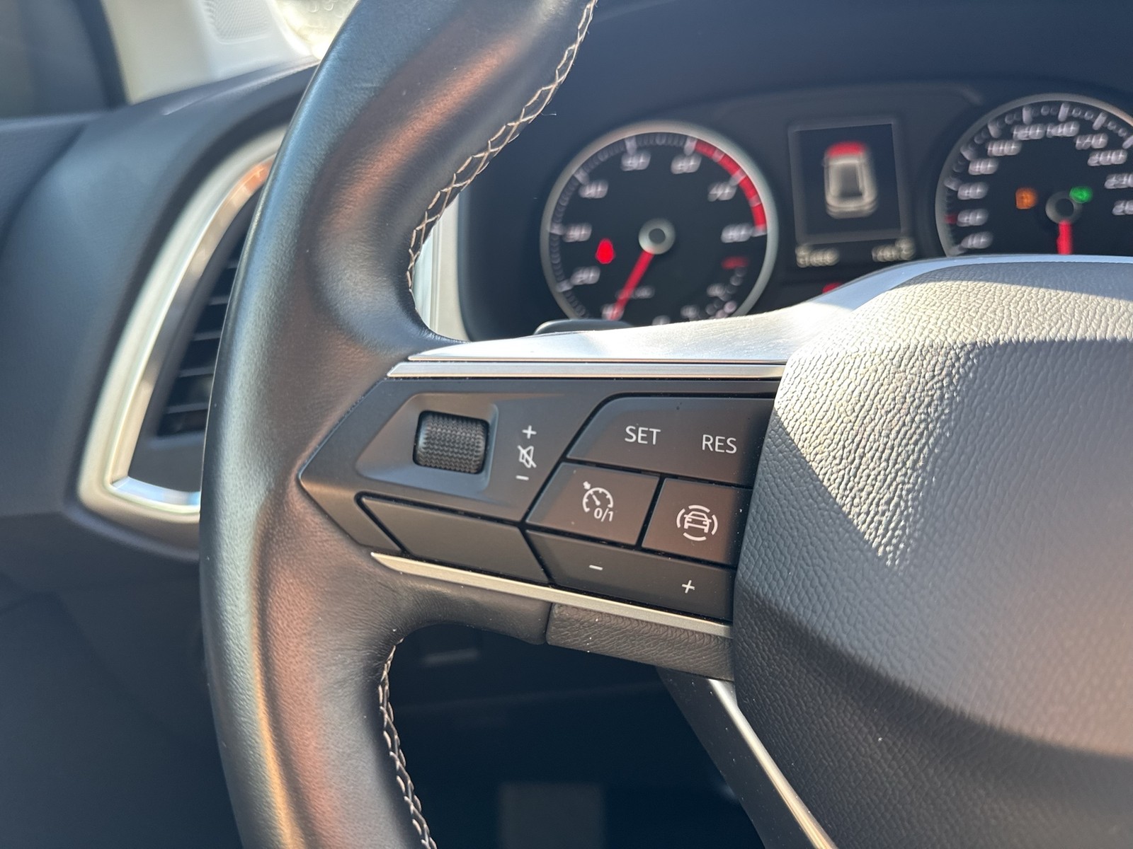 Seat Ateca 1.5 XPERIENCE PANO BEATS AHK CAM NAVI