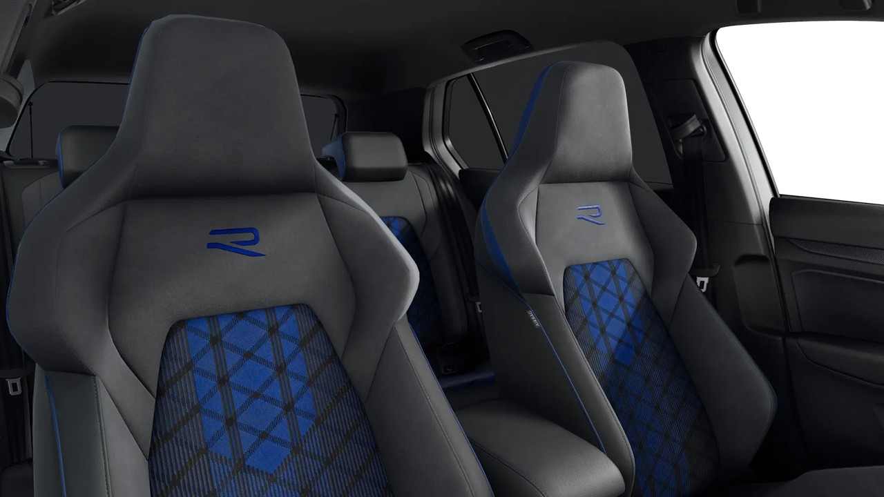 Volkswagen Golf VIII 2.0 R 4X4 HARMAN KARDON CAM ACC LM18