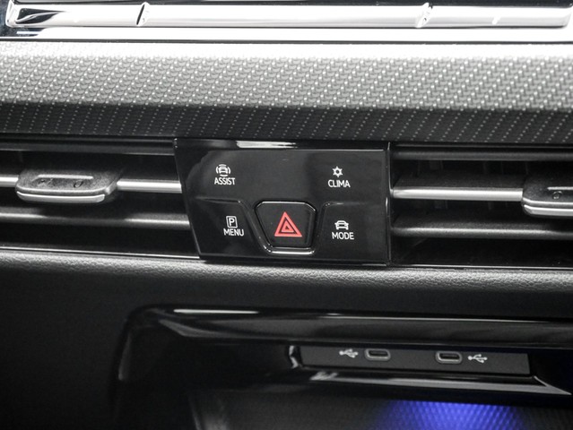 Volkswagen Golf Variant VIII 1.5 R-LINE H.KARDON ACC