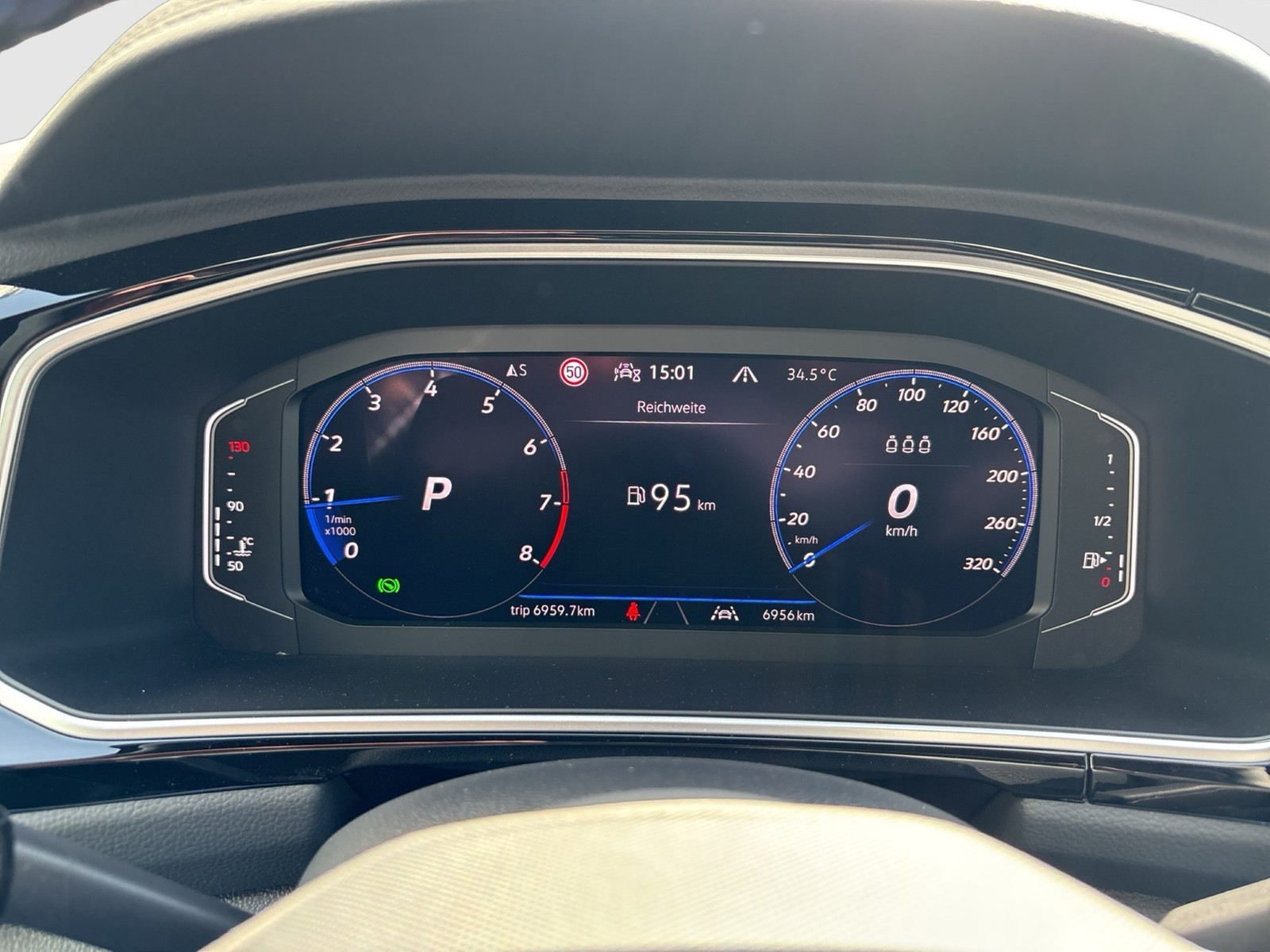 Volkswagen T-Roc 2.0 R 4X4 CAM ACC LM18 MATRIX EKLAPPE NAVI