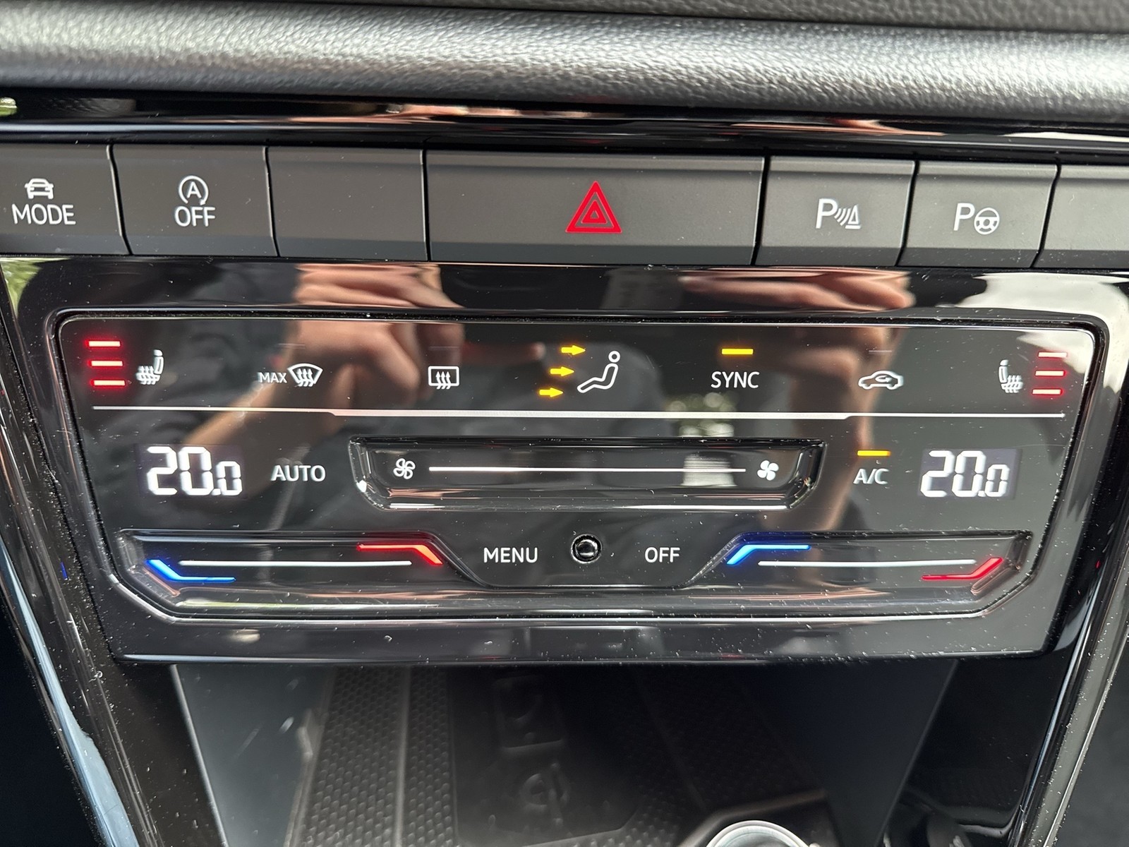 Volkswagen T-Roc 1.5 R-LINE BLACK STYLE CAM ACC LM19 NAVI