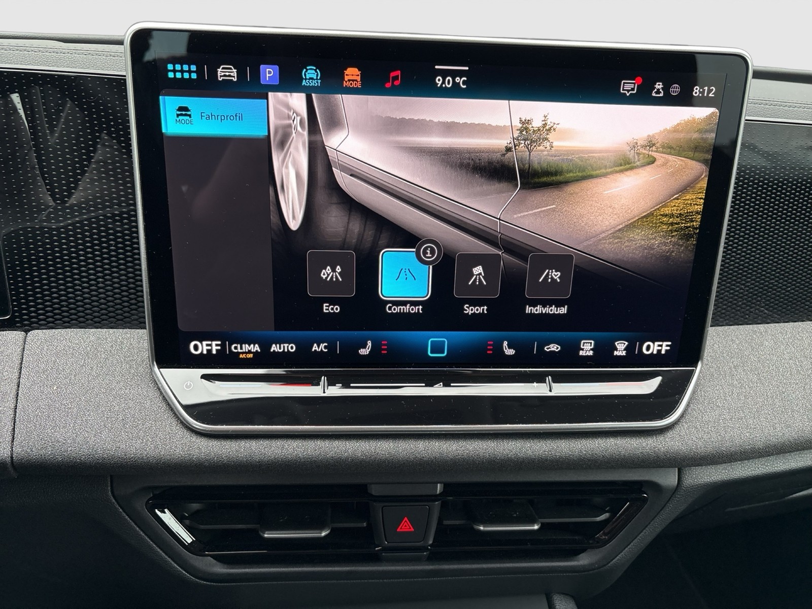 Volkswagen Tiguan 1.5 eTSI AHK CAM NAVI CARPLAY SITZHEIZUNG
