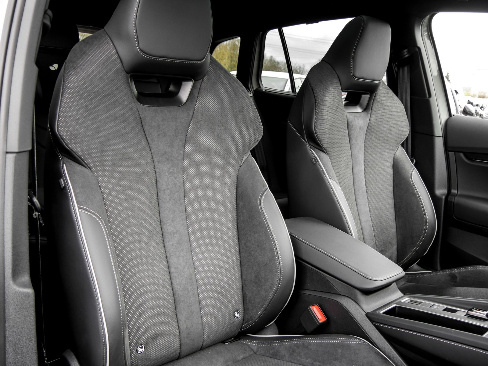 Skoda Enyaq 85 SPORTLINE AHK PANO HEADUP eSITZE 360CAM