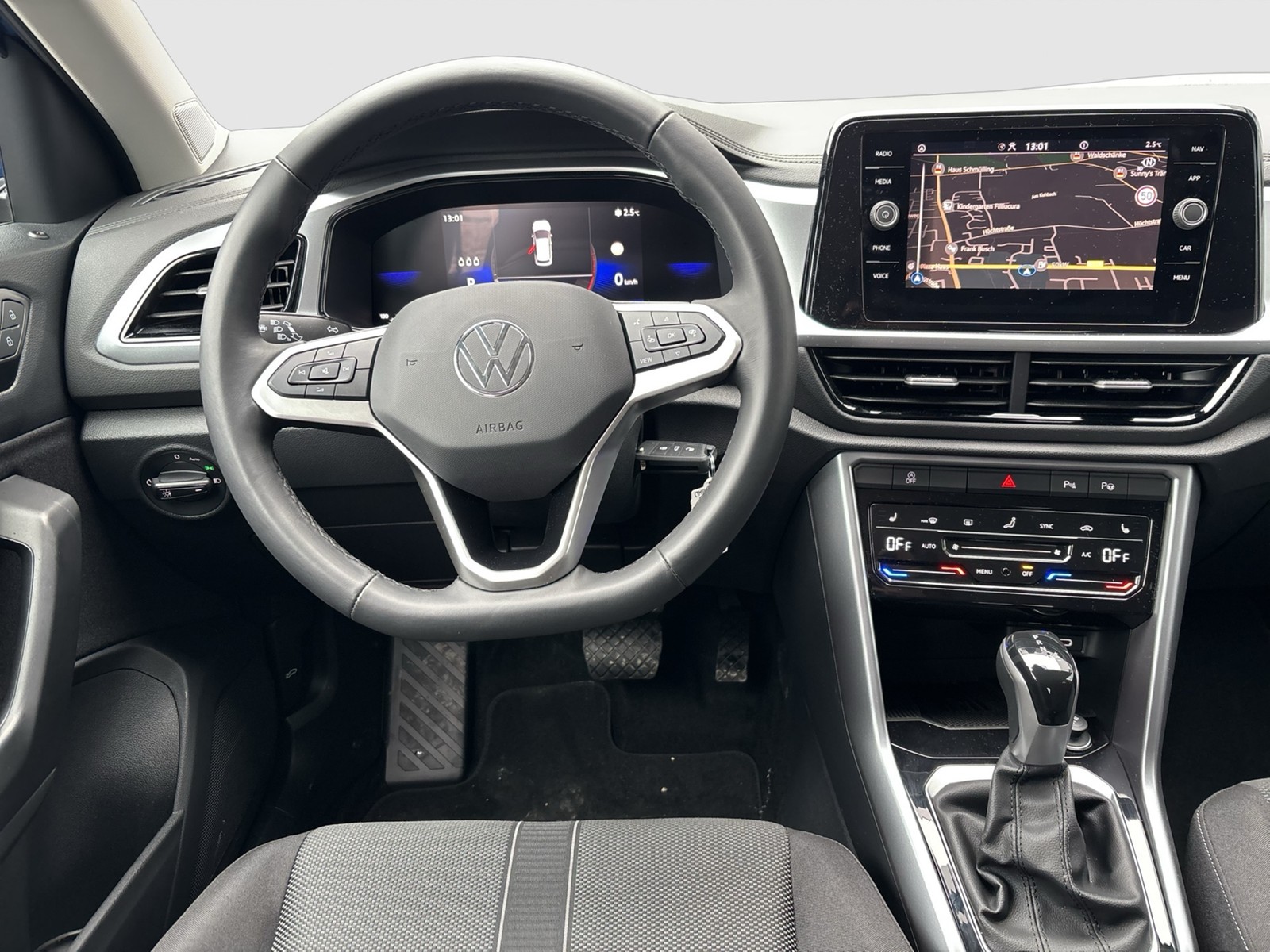 Volkswagen T-Roc 1.5 LIFE CAM NAVI CARPLAY ALU SITZHEIZUNG