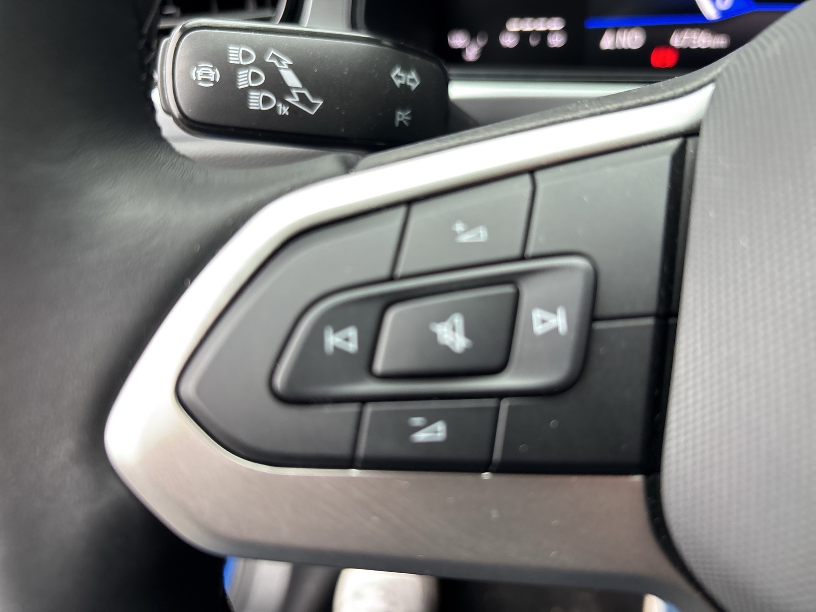 Volkswagen T-Roc 1.5 LIFE CAM NAVI CARPLAY ALU SITZHEIZUNG