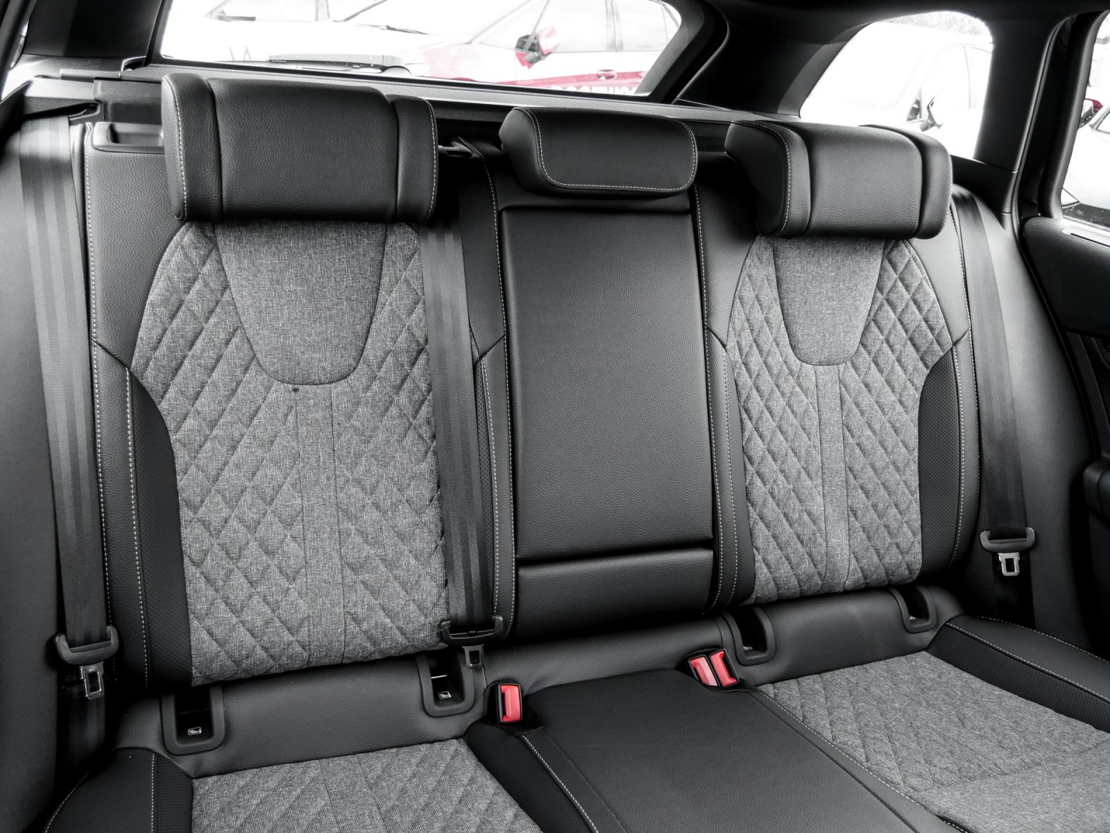 Skoda Octavia Combi 2.0 SPORTLINE DSG AHK MATRIXLED