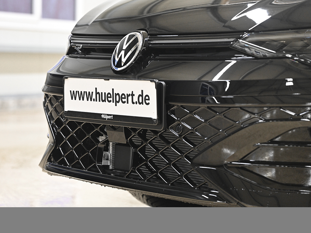 Volkswagen Golf VIII 1.5 eTSI R-LINE BLACK STYLE CAM LM18