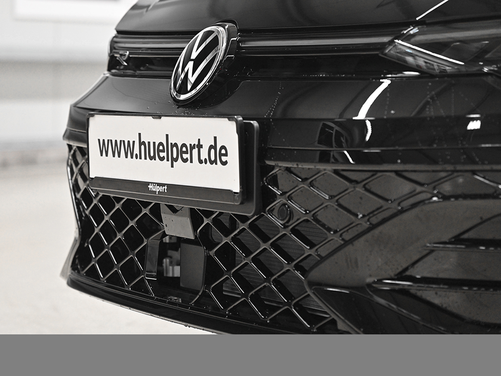 Volkswagen Golf VIII 1.5 eTSI R-LINE BLACK STYLE CAM LM18