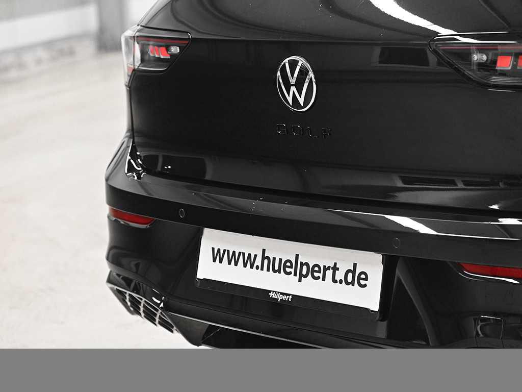 Volkswagen Golf VIII 1.5 eTSI R-LINE BLACK STYLE CAM LM18