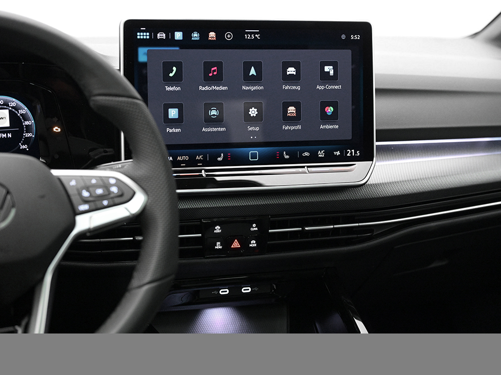 Volkswagen Golf Variant VIII 2.0 R-LINE BLACKSTYLE PANO CAM