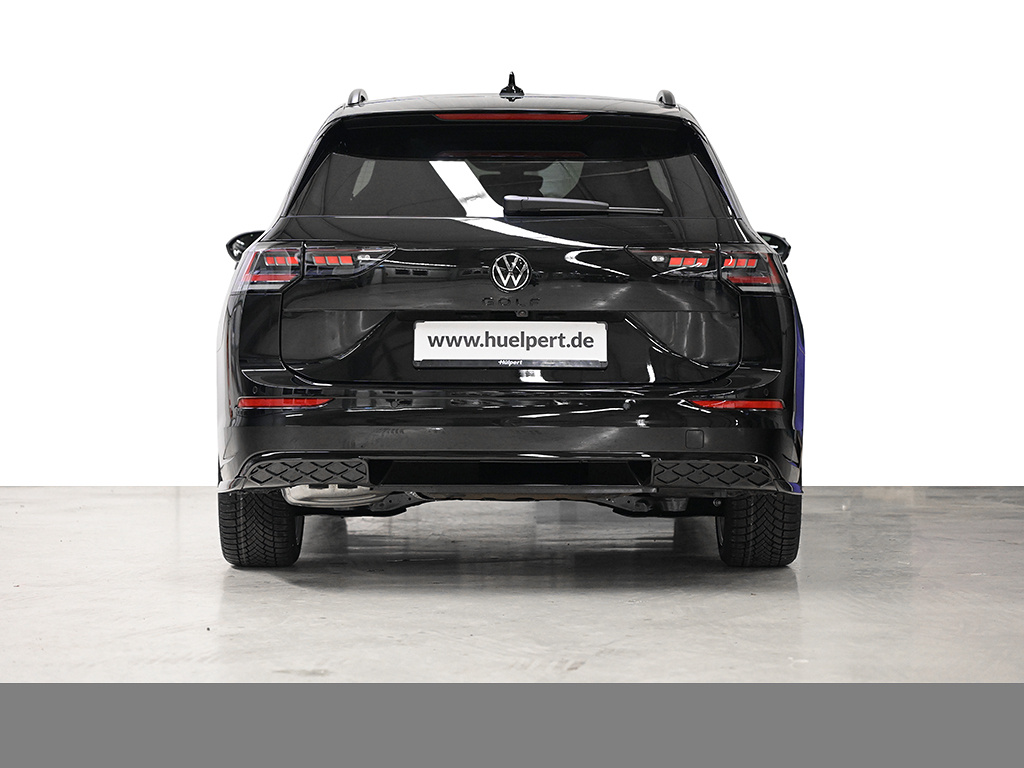 Volkswagen Golf Variant VIII 2.0 R-LINE BLACKSTYLE PANO CAM