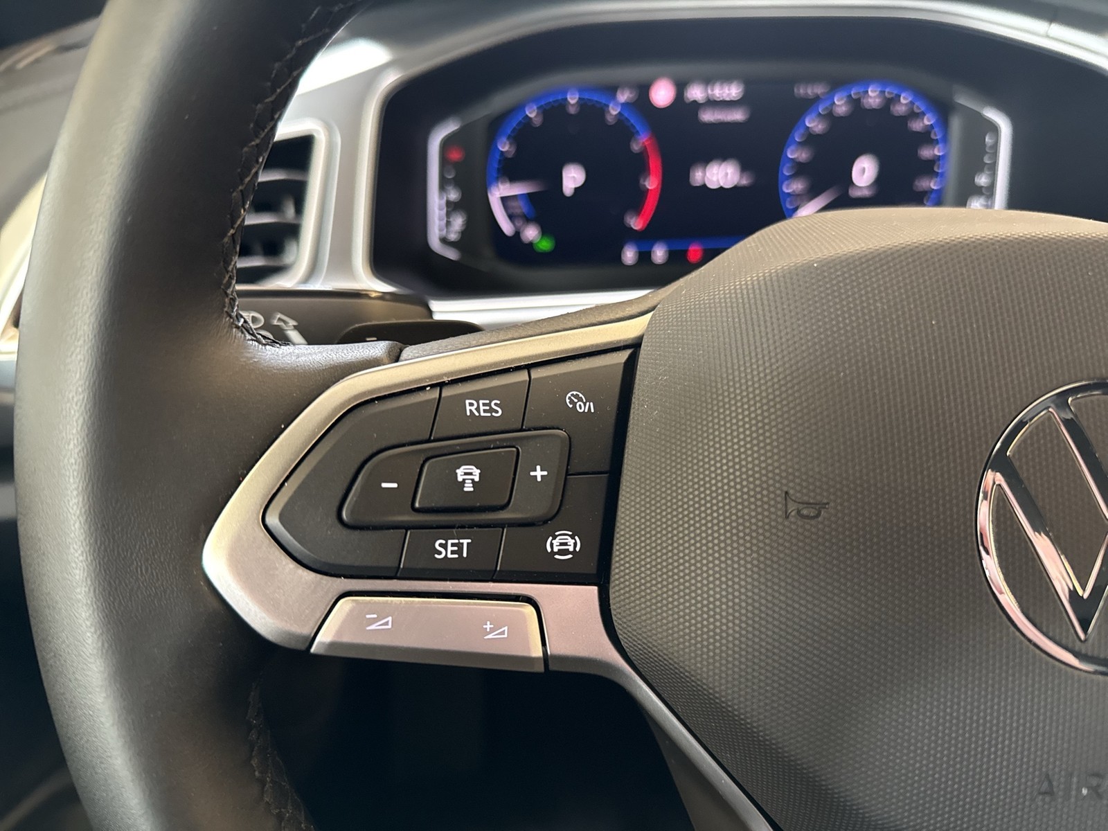 Volkswagen T-Roc Cabriolet 1.5 STYLE CAM ACC NAVI LED+ LM17