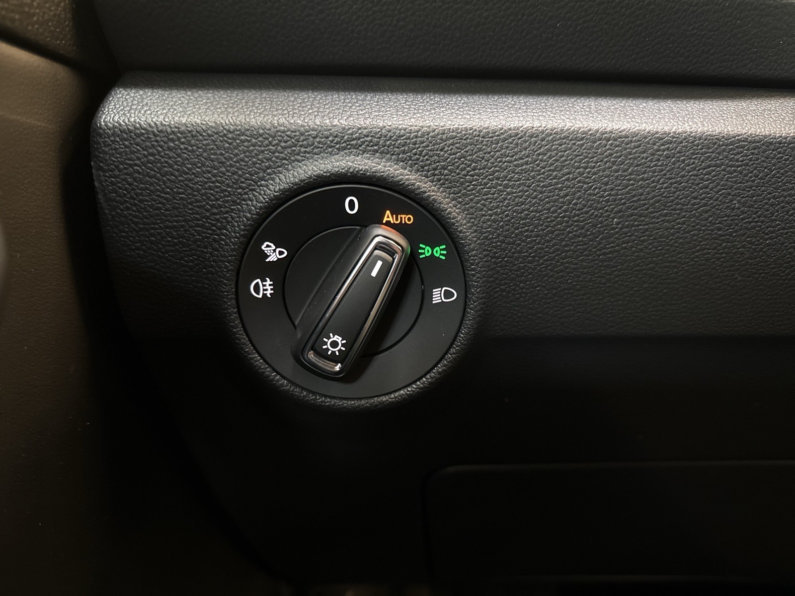 Volkswagen T-Roc Cabriolet 1.5 STYLE CAM ACC NAVI LED+ LM17